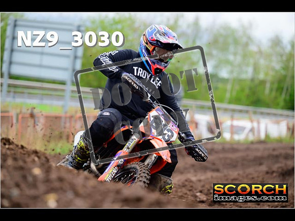 Experts-220