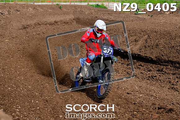 NZ9_0405
