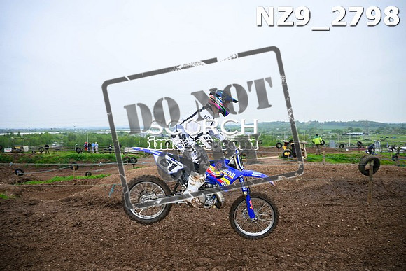 NZ9_2798