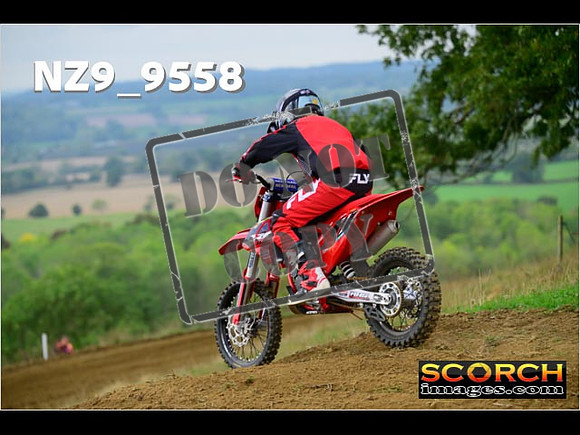 85's-048