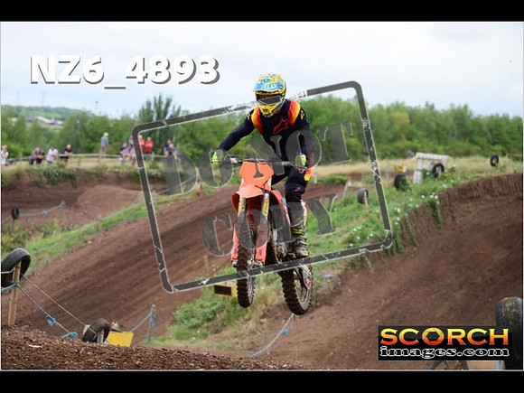 Experts-089
