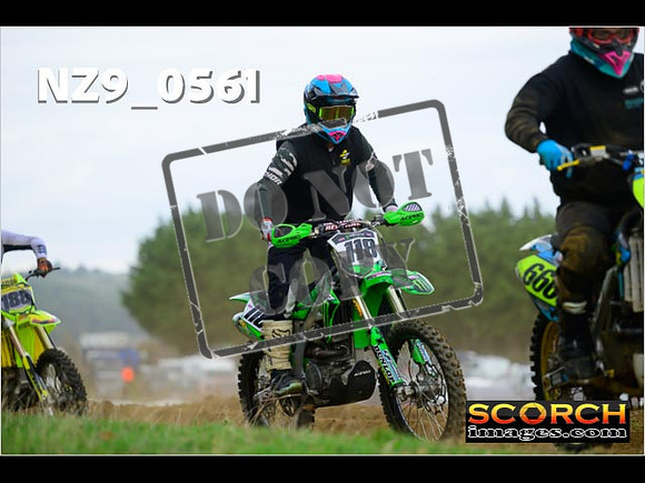 Juniors-345