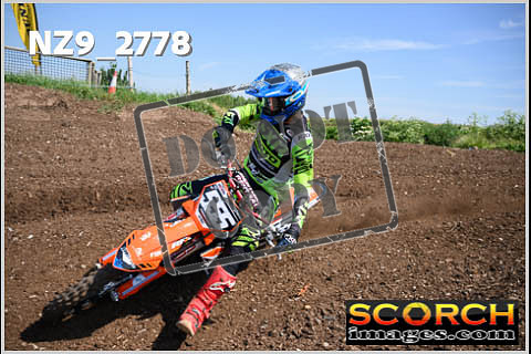 Apex Thur 15-Jun-004