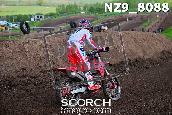 NZ9_8088
