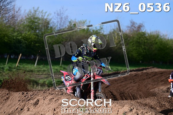 NZ6_0536