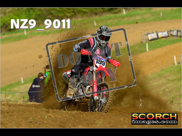Experts-056