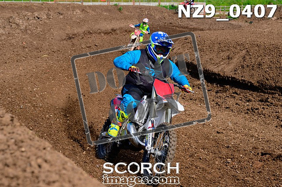 NZ9_0407