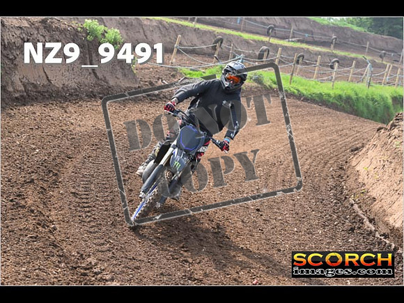 Experts-014