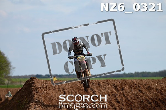 NZ6_0321