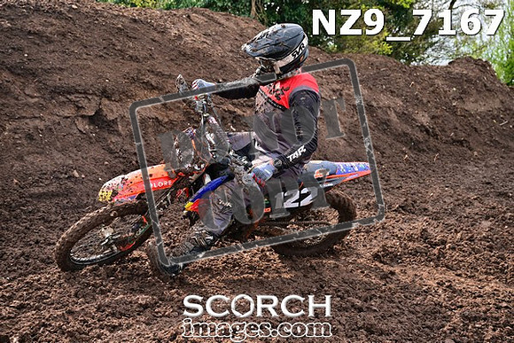 NZ9_7167