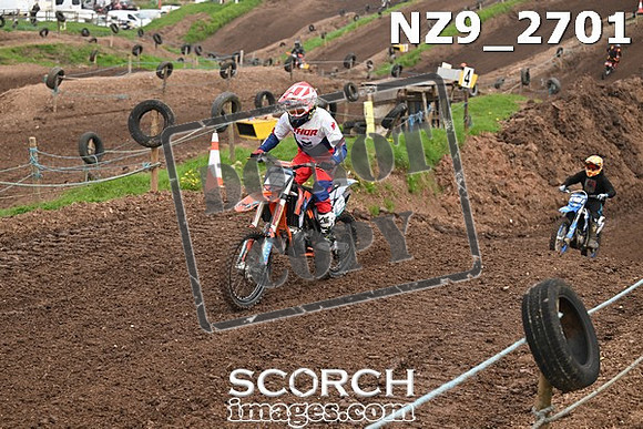 NZ9_2701