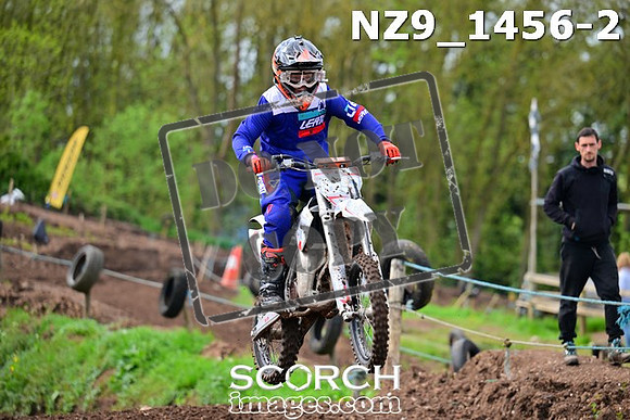 NZ9_1456-2