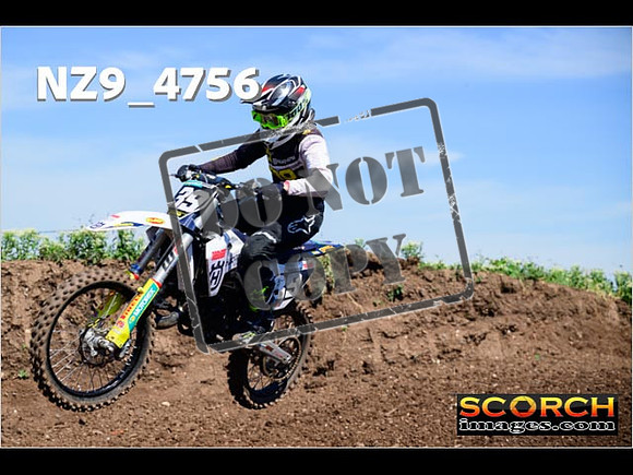 Experts-096