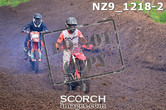 NZ9_1218-2