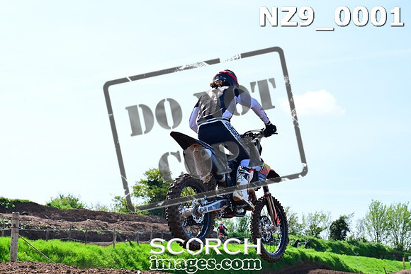 NZ9_0001