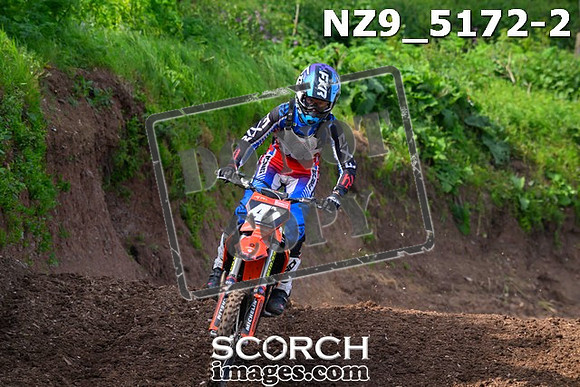 NZ9_5172-2