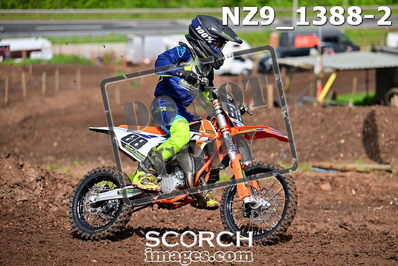 NZ9_1388-2