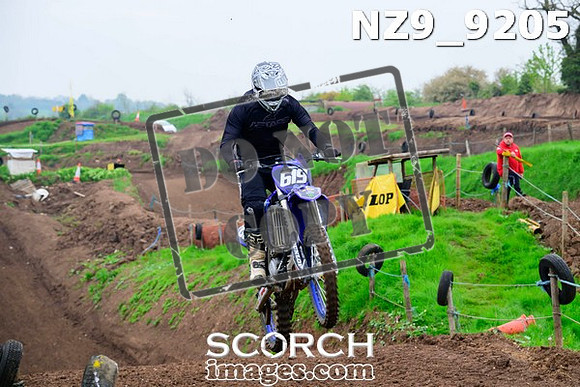 NZ9_9205