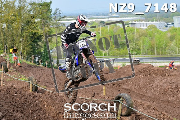 NZ9_7148