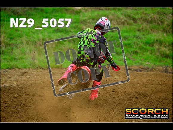 Experts-078