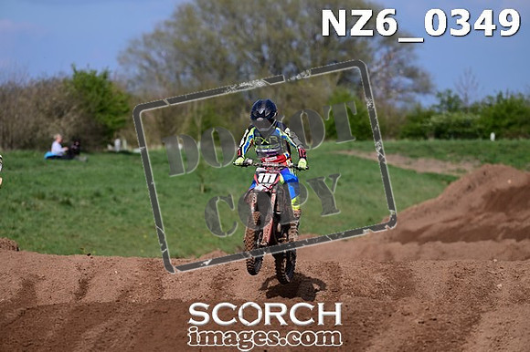 NZ6_0349
