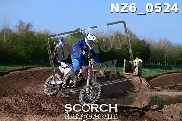 NZ6_0524