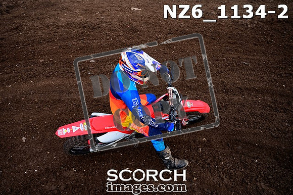 NZ6_1134-2