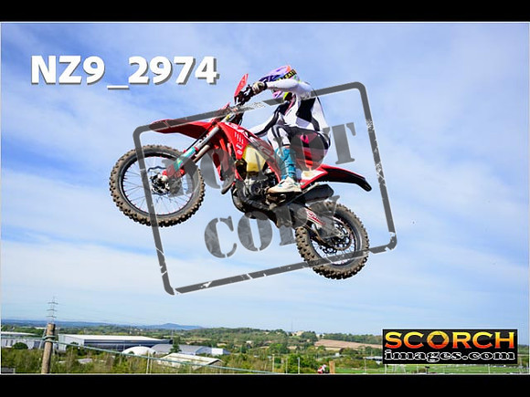 Experts-170