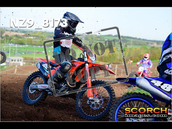 Inters-074
