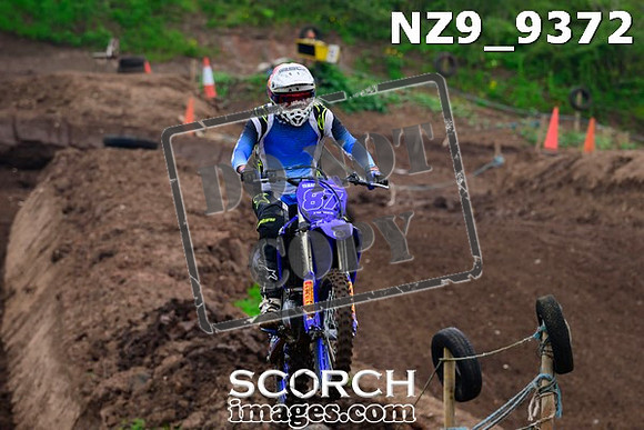 NZ9_9372