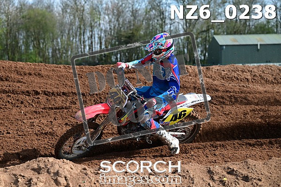 NZ6_0238