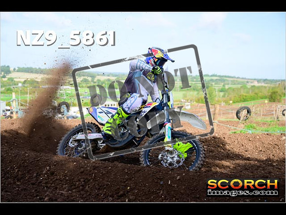 Experts-090