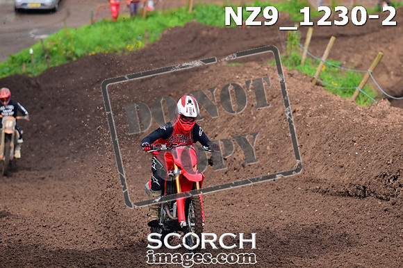 NZ9_1230-2