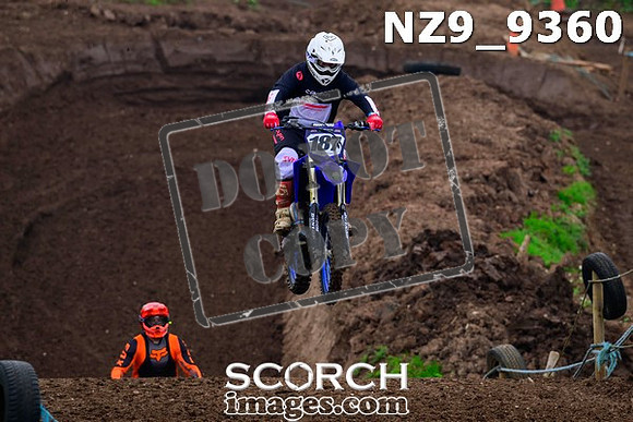 NZ9_9360