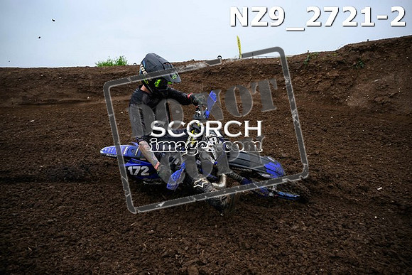 NZ9_2721-2