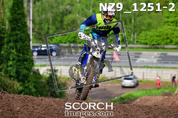 NZ9_1251-2