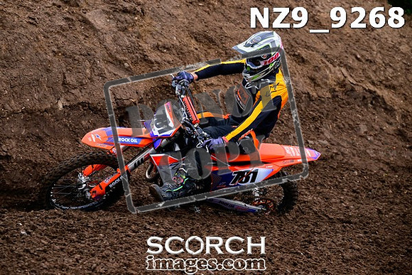 NZ9_9268