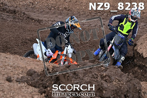 NZ9_8238