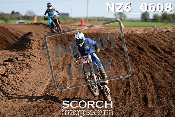 NZ6_0608