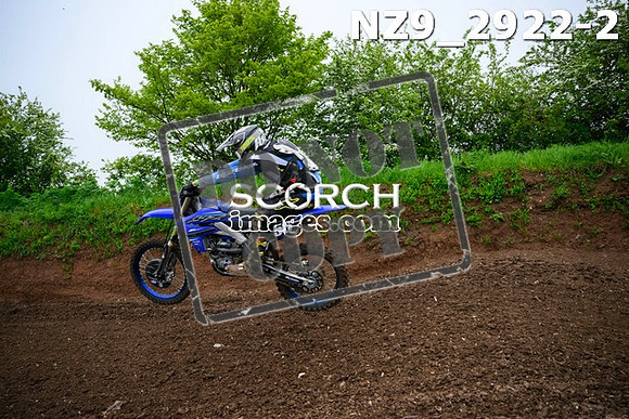 NZ9_2922-2