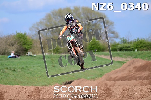 NZ6_0340