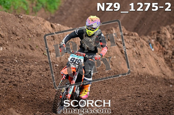 NZ9_1275-2