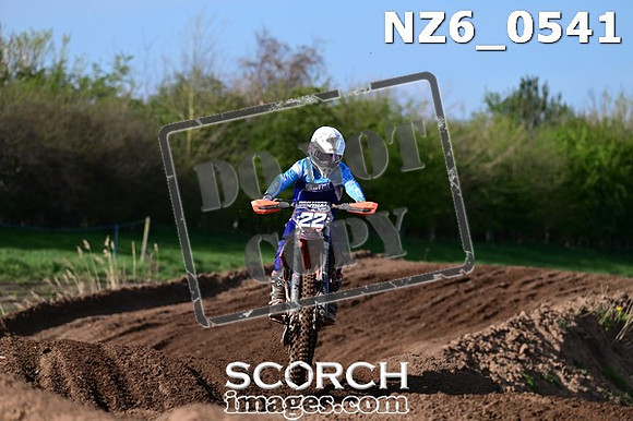 NZ6_0541