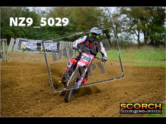 Experts-051