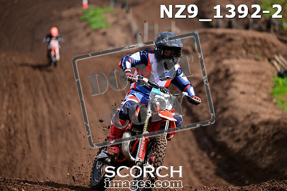 NZ9_1392-2
