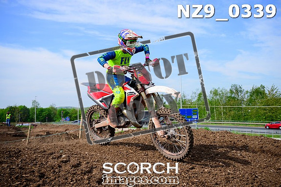 NZ9_0339