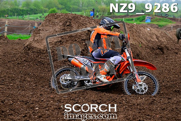 NZ9_9286