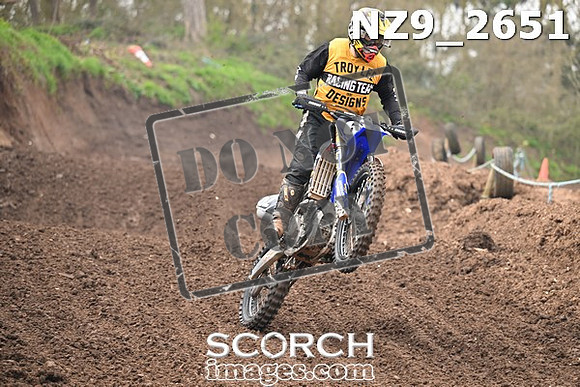 NZ9_2651