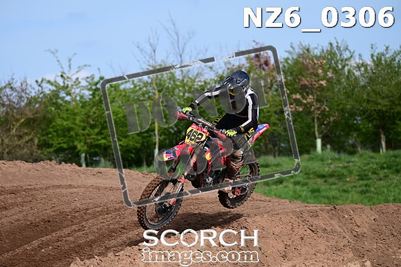 NZ6_0306