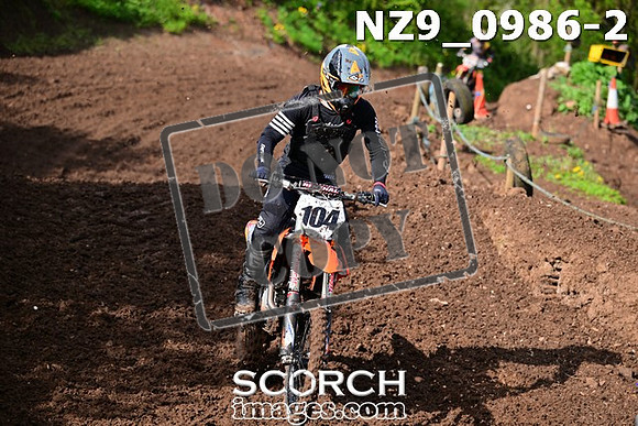 NZ9_0986-2